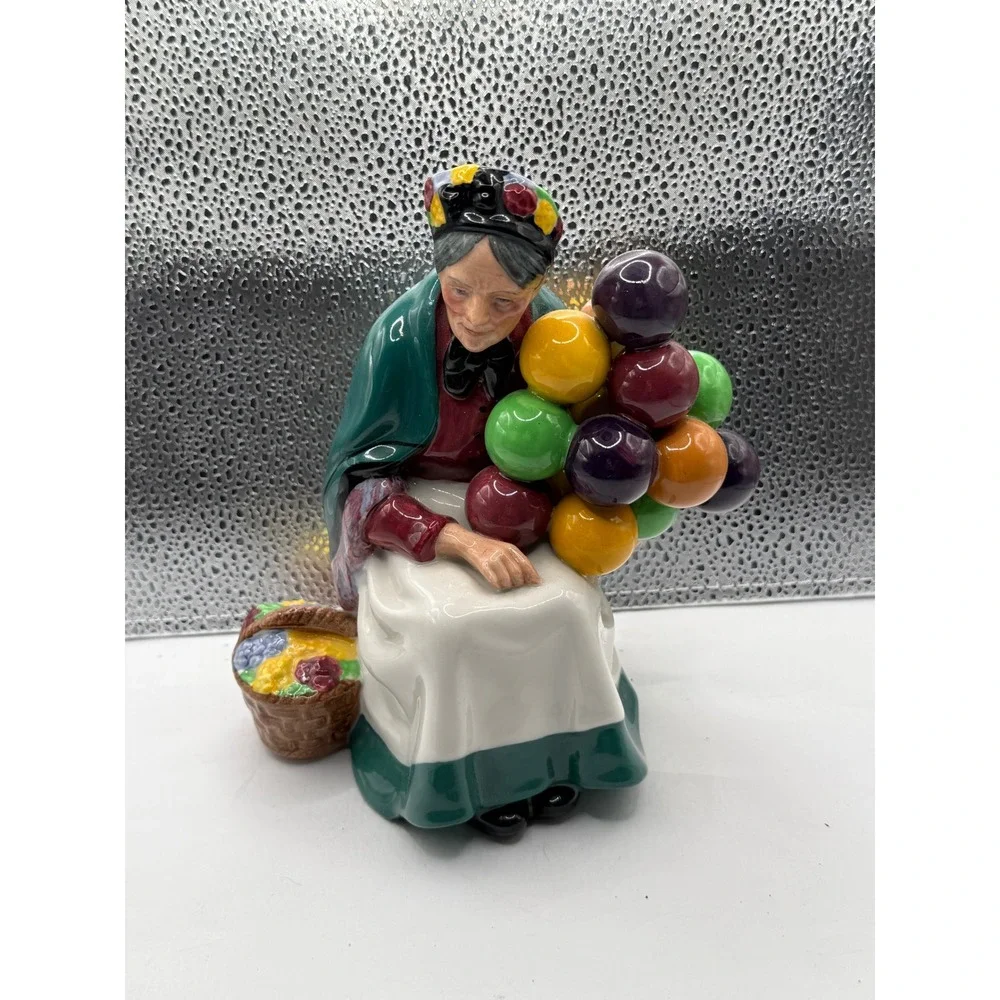 Royal Doulton The Old Balloon‎ Seller HN 1315 Figurine England